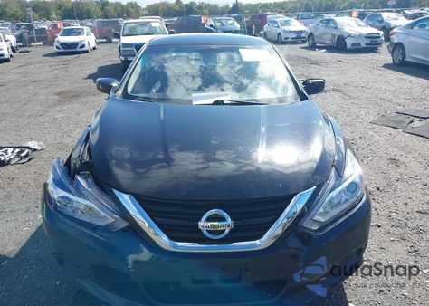 2016 Nissan Altima 2.5/2.5 S/2.5 Sl/2.5 Sr/2.5 Sv из США, поврежденный, VIN 1N4AL3APXGC213903